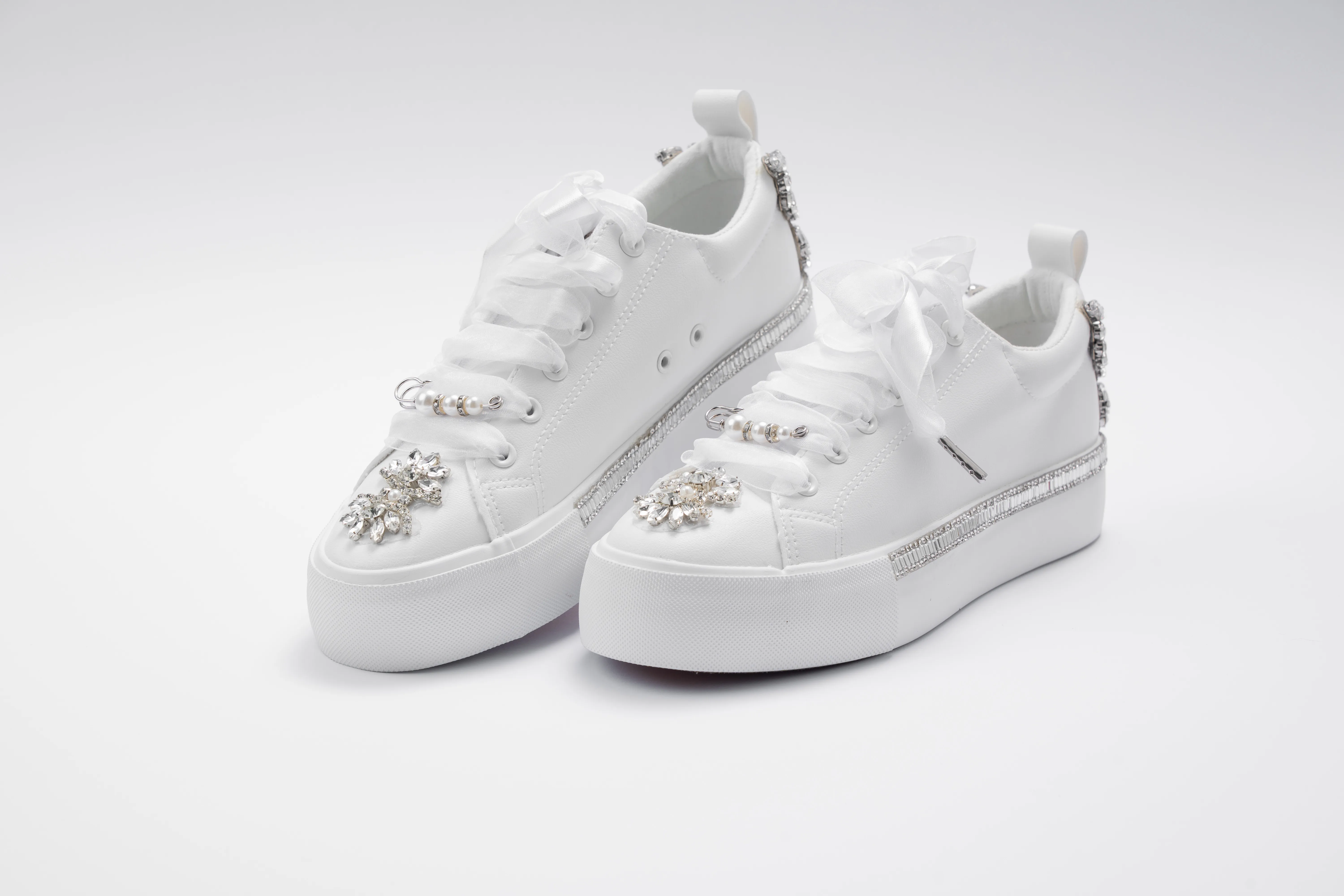 Tenis de Novia, Primera Comunión