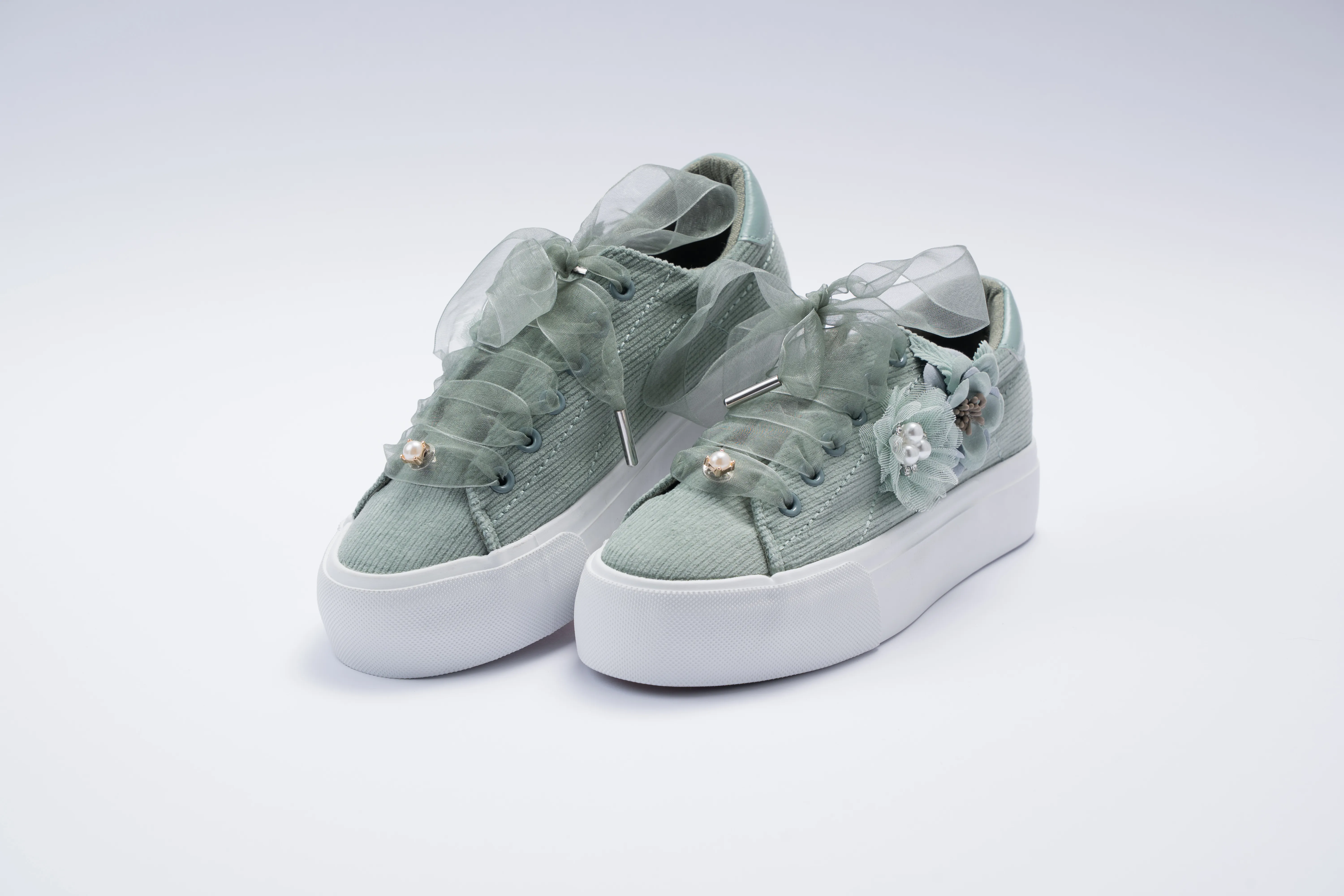 Tenis de Fiesta y Damas de Honor